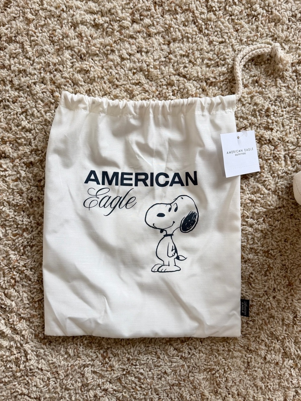 American Eagle x Peanuts 2024 Collectable Denim Stuffed Snoopy With Bag. NWT! - Picture 7 of 16